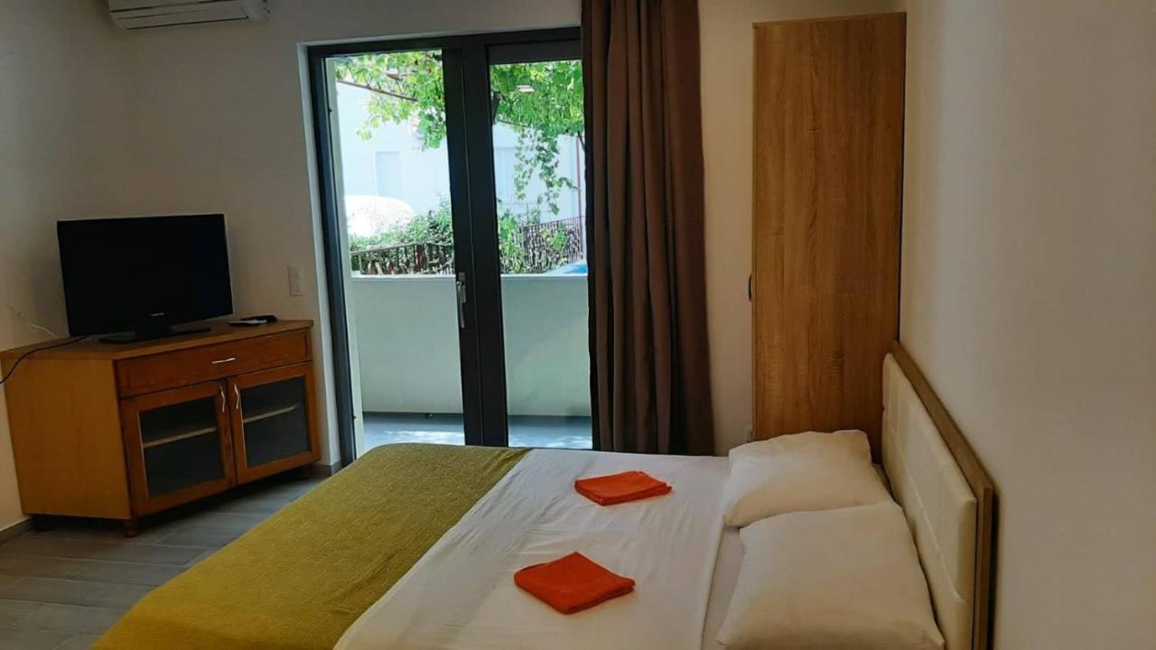 Apartmani Ivica Martic Duće Exteriör bild