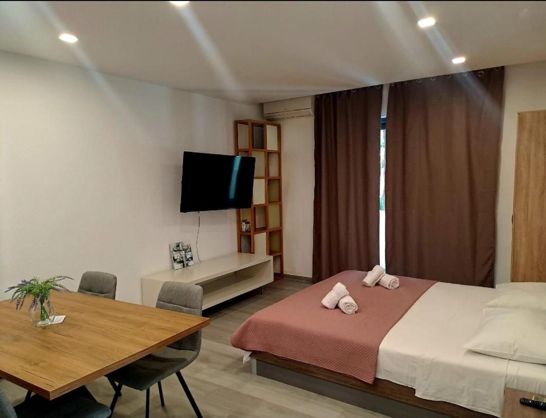 Apartmani Ivica Martic Duće Exteriör bild
