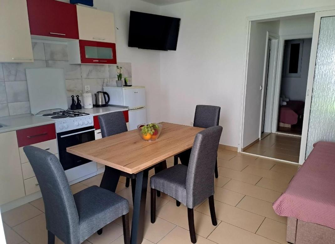 Apartmani Ivica Martic Duće Exteriör bild